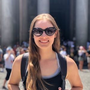 Meet your Posher, Joanie